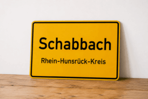 Echte Ortstafel „Schabbach“ – in Original Straßenschild-Qualität